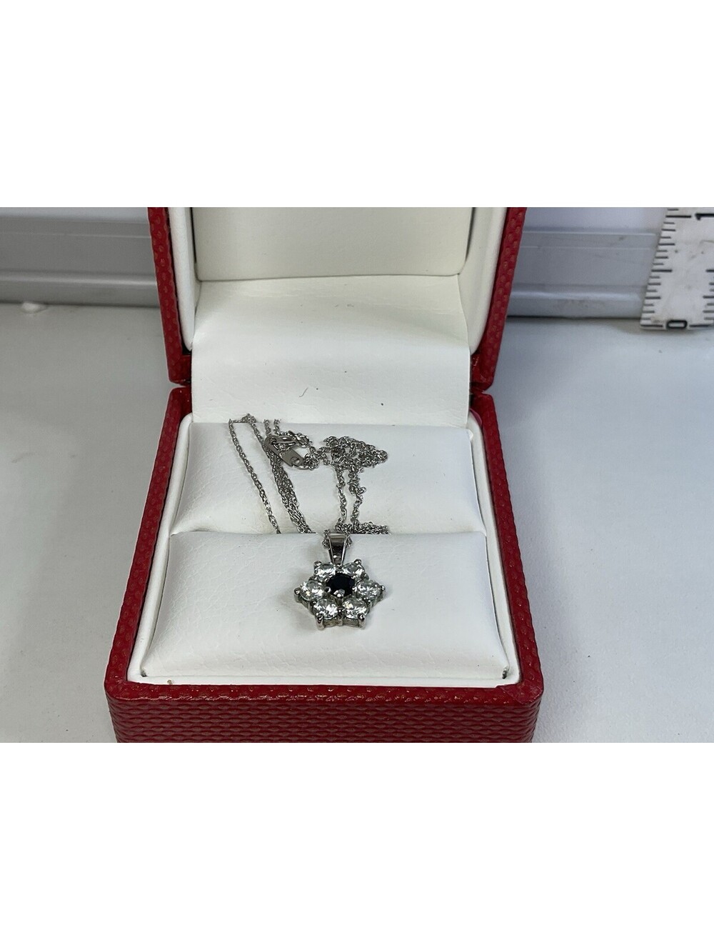 9k White Gold Sapphire Flower Pendant On A 10k White Gold Chain 18” Vintage